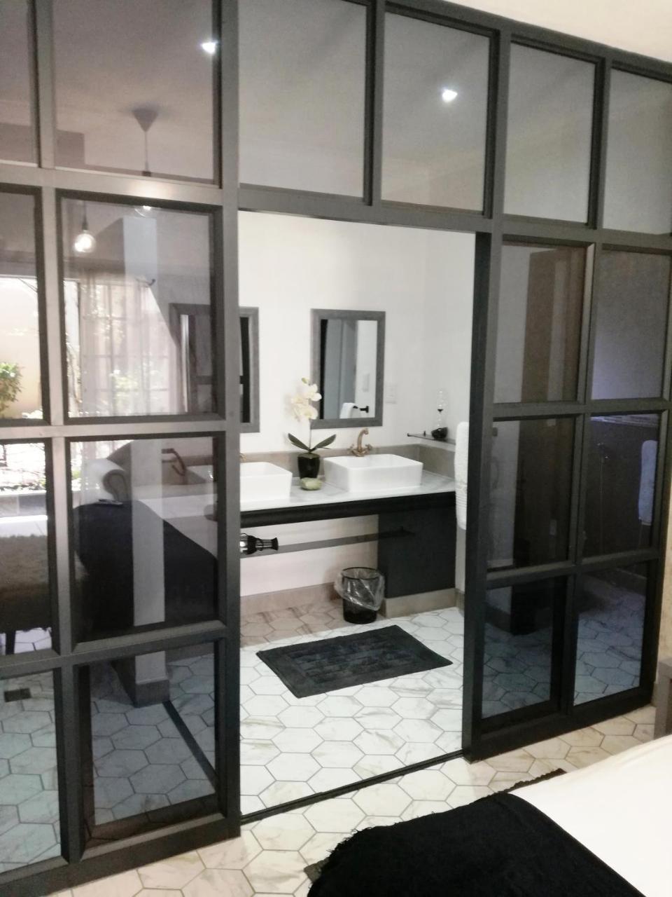 Bri-Shel Manor B&B Heidelberg  Zewnętrze zdjęcie